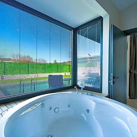 فندق Entire House - 1 Bedroom Private Honeymoon 2*