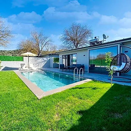 Entire House - 1 Bedroom Private Honeymoon أولدينيس